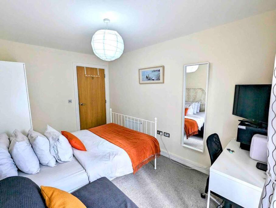 Canal Room Лондон Экстерьер фото