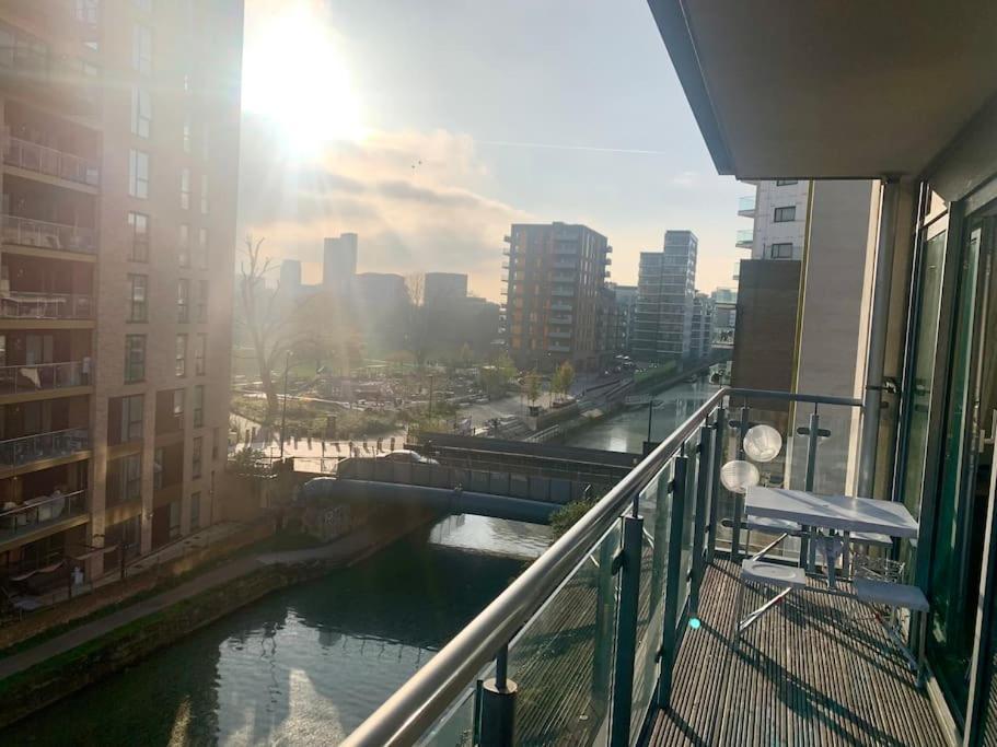 Canal Room Лондон Экстерьер фото