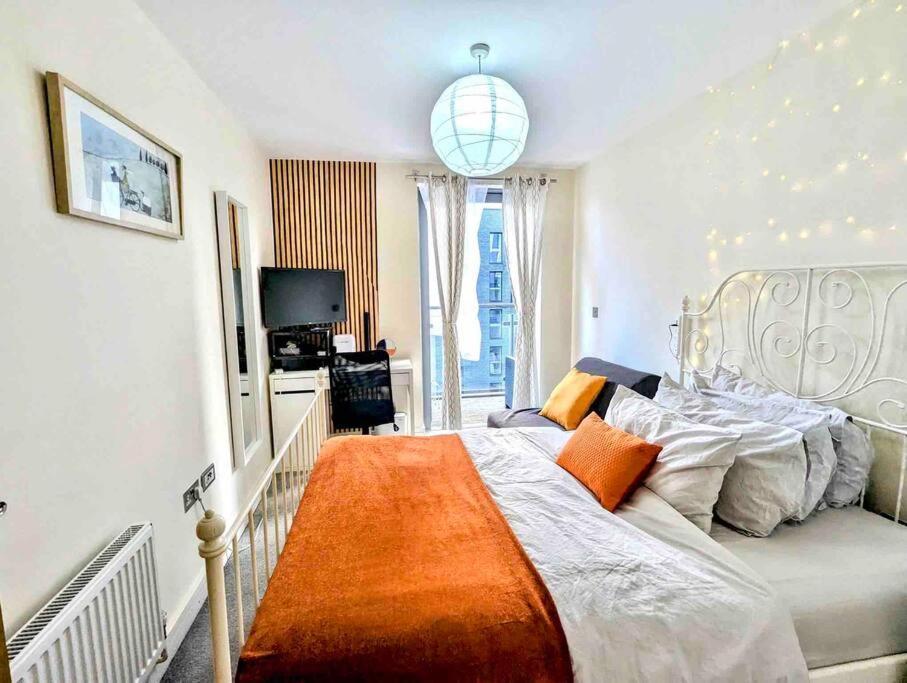 Canal Room Лондон Экстерьер фото